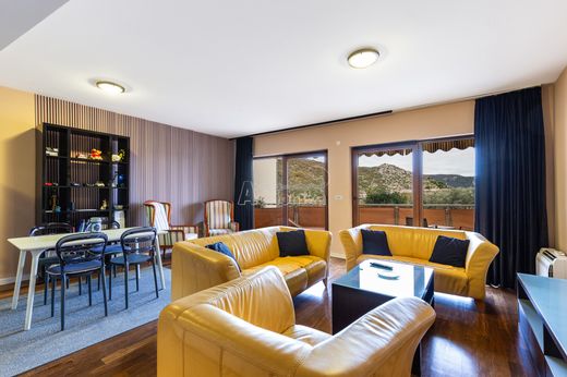 Apartment / Etagenwohnung in Budva