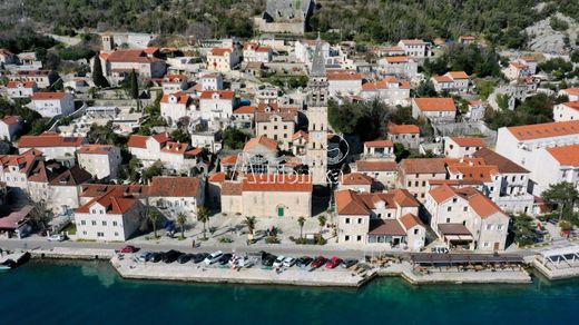 Detached House in Kotor