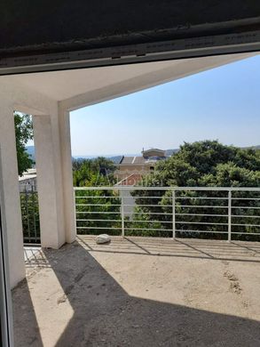 Detached House in Bar