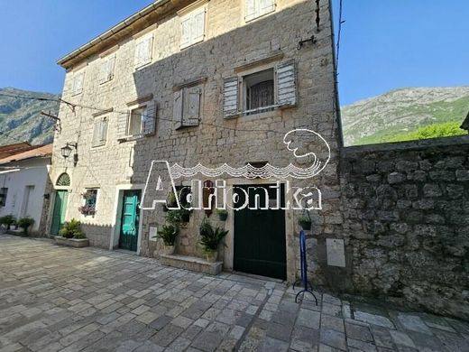 Hotel in Kotor