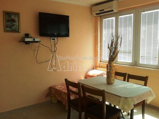 Vrijstaand huis in Bar