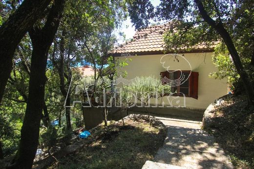 Detached House in Ulcinj