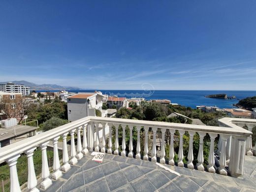 단독 저택 / Ulcinj