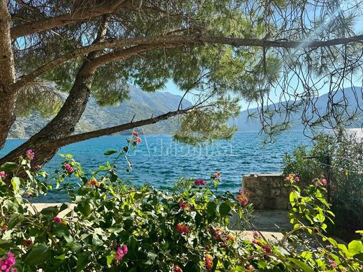 Maison individuelle à Kotor
