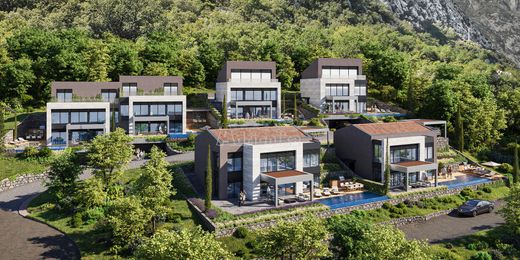 Detached House in Kotor