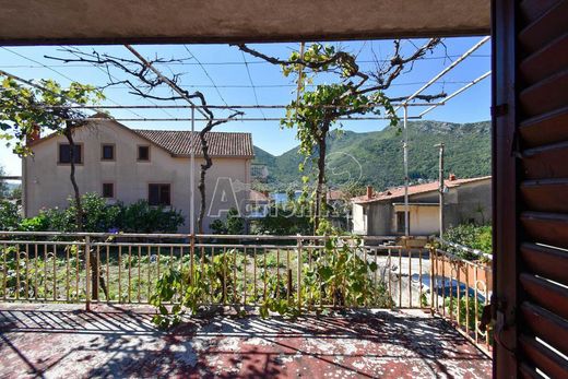 Maison individuelle à Herceg Novi