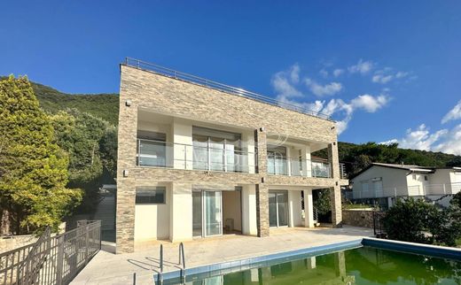 Casa Unifamiliare a Castelnuovo di Cattaro, Herceg Novi