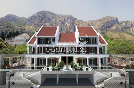 Müstakil ev Budva