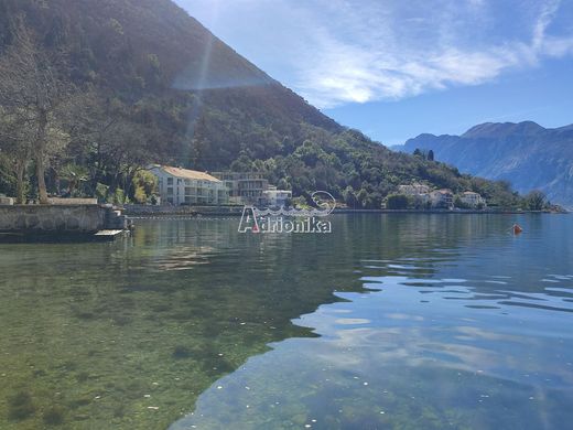 Müstakil ev Kotor