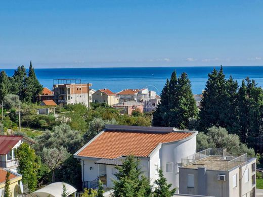 Casa Unifamiliare a Bar