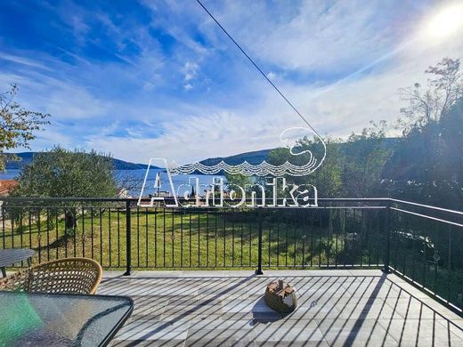 Detached House in Herceg Novi