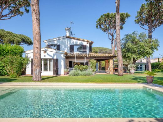 Villa Mont-ras, Província de Girona