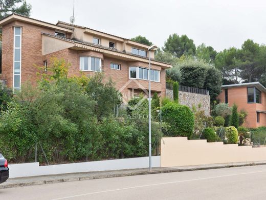 Villa in Matadepera, Province of Barcelona