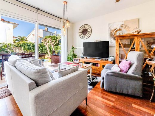 Villa in Sant Pere de Ribes, Provinz Barcelona