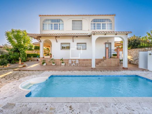 Villa a la Pobla de Montornès, Província de Tarragona