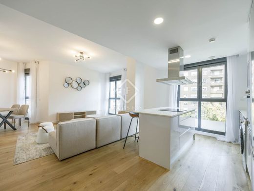 Apartment / Etagenwohnung zu monatliche Miete in Valencia