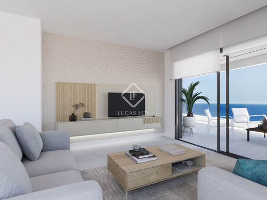 Apartment / Etagenwohnung in Calp, Alicante