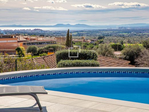 Villa a Palau-saverdera, Girona