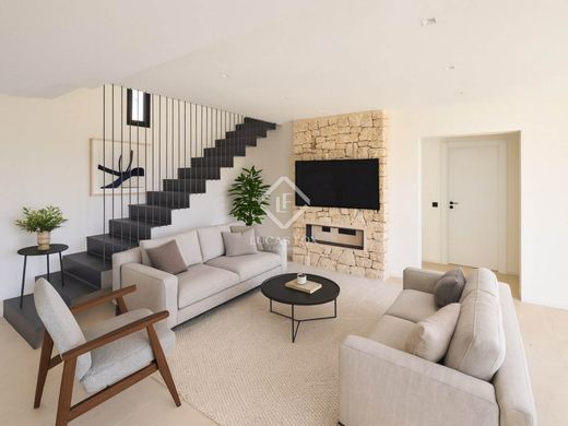 Villa in Santa Eulària des Riu, Balearen