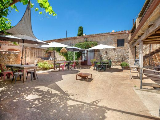 Country House in Sobrestany, Province of Girona
