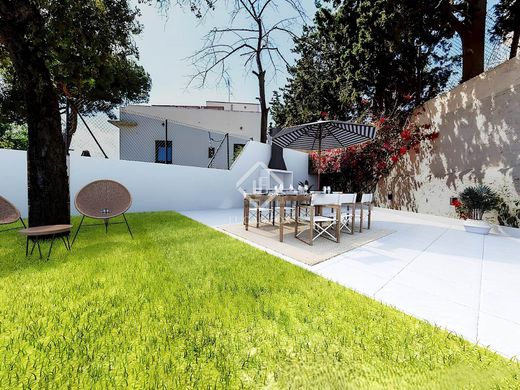 Villa in Sant Just Desvern, Province of Barcelona
