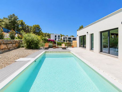 Villa in Sant Pere de Ribes, Province of Barcelona