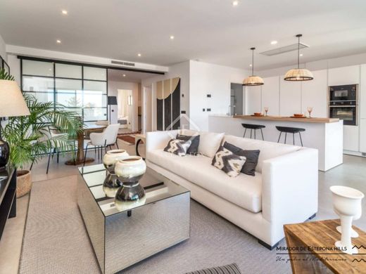 ﺷﻘﺔ ﻓﻲ Estepona, Provincia de Málaga