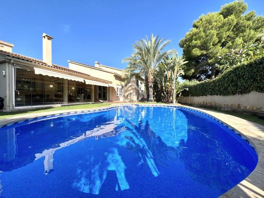 Villa in El Campello, Alicante