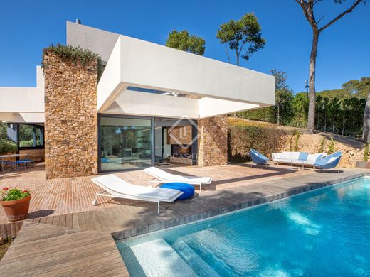 Villa a Tamariu, Girona