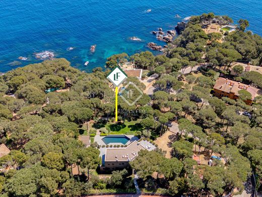 Вилла, Палафружель, Província de Girona