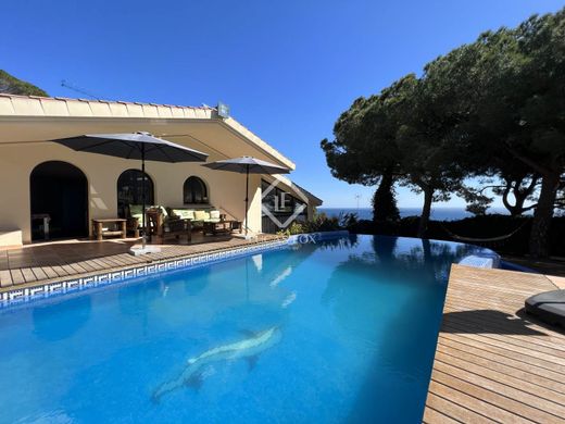 Villa in Sant Feliu de Guíxols, Province of Girona