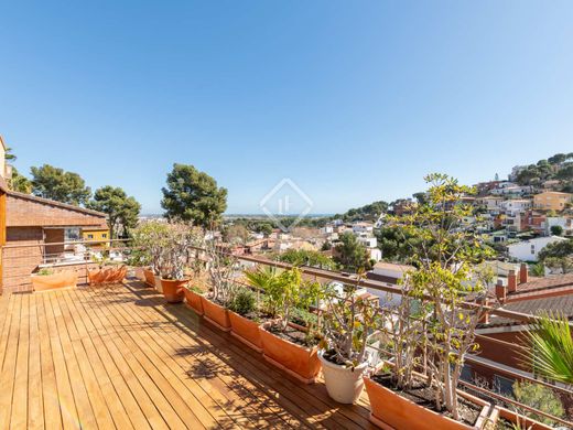Villa in Castelldefels, Province of Barcelona