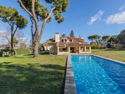 Villa in Pozuelo de Alarcón, Provinz Madrid