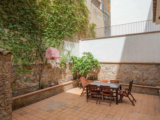 Apartment / Etagenwohnung in Girona, Provinz Girona