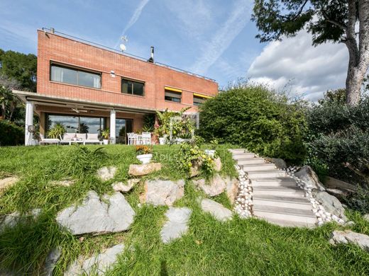 Villa in Castelldefels, Province of Barcelona
