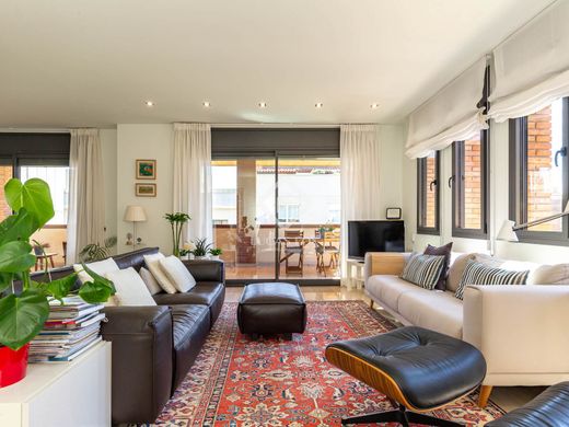 Villa in Sant Just Desvern, Provinz Barcelona