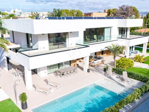 Villa in Alicante, Provincia de Alicante