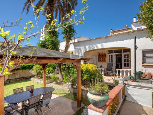 Villa a Palafrugell, Girona