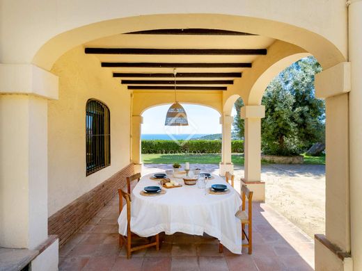 Villa in Cabrils, Province of Barcelona