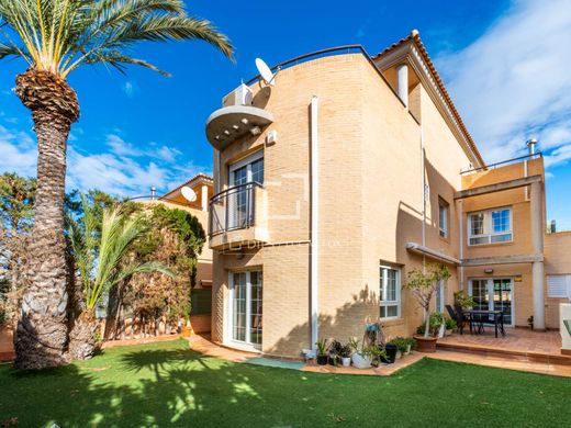 Villa in Alicante, Provinz Valencia