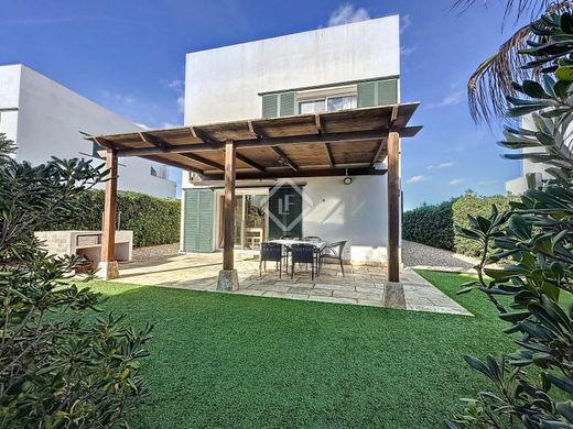 Villa en Mercadal, Islas Baleares