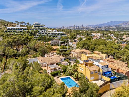 Land in l'Alfàs del Pi, Alicante