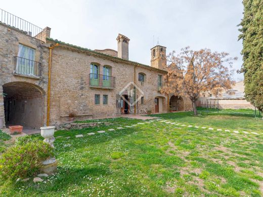 Köy evi Vilademuls, Província de Girona