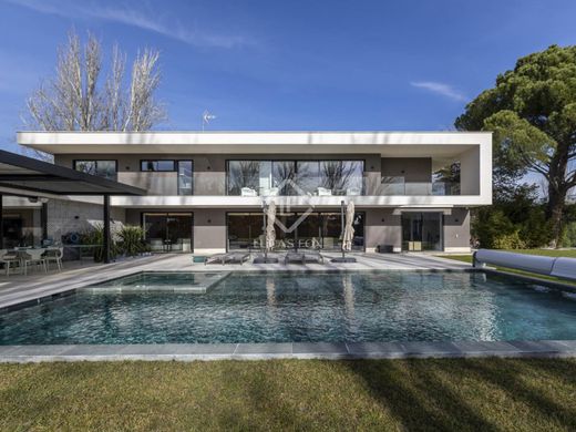 Villa in Pozuelo de Alarcón, Province of Madrid