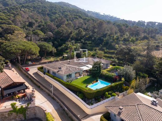 Villa in Teià, Province of Barcelona