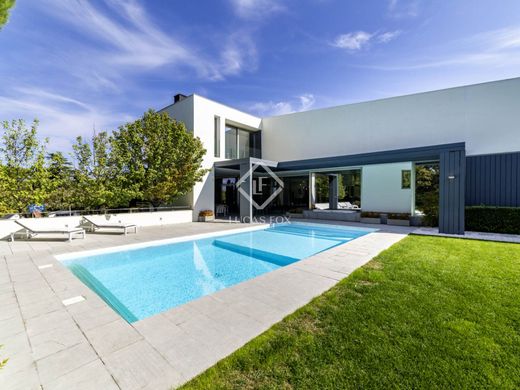 Villa in Boadilla del Monte, Province of Madrid
