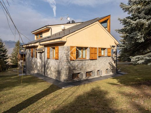 Villa in Alp, Província de Girona