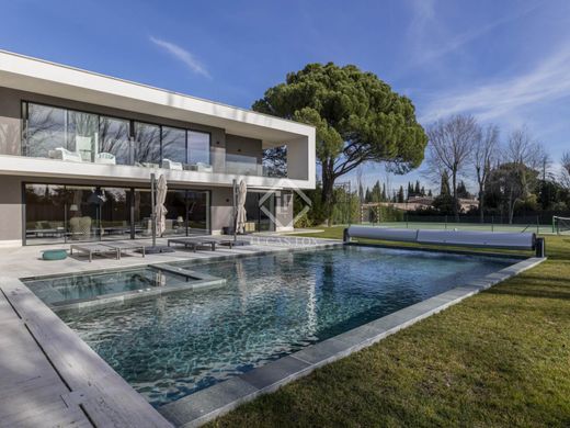 Villa in Pozuelo de Alarcón, Province of Madrid