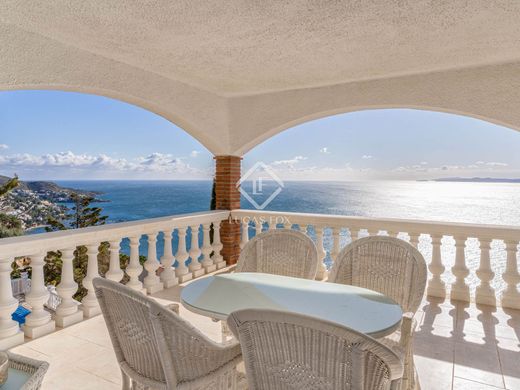 Вилла, Росас, Província de Girona