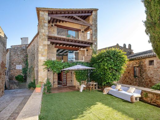 Country House in Pals, Province of Girona